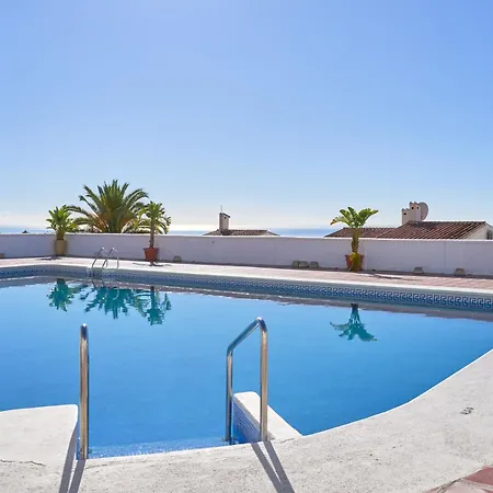 Sea View Capistrano Апартаменты Нерха